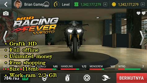 Sertifikat, penghargaan, tanda, atau dokumen yang dipajang di game balap motor lihat paket unlimited Saldo Bermain tanpa batas